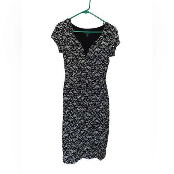 Connected Apparel Short-Sleeve Lace Sheath Dress - Picture 3 of 9